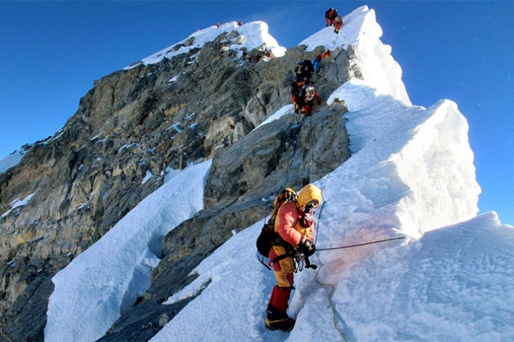 सगरमाथा आरोहणमा प्रतिबन्ध गलत प्रचार