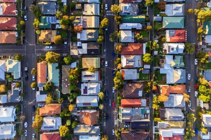 यूरोपमा घरकर्जा लिनेलाई व्याज दिन सुरु, विश्वब्यापी आर्थिक मन्दीको संकेत