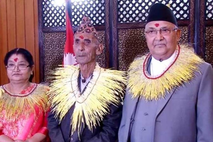 कसरी मनाउँदैछन् प्रधानमन्त्री र अन्य मन्त्रीहरुले दशैं