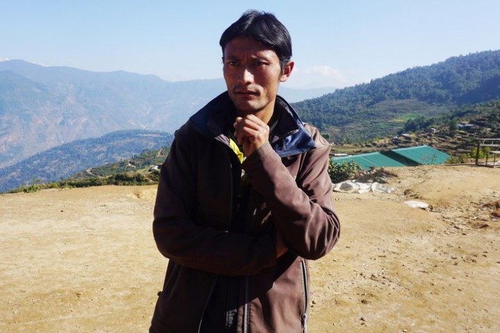 दुई श्रीमती विदेश, श्रीमान् घर कुरुवा...