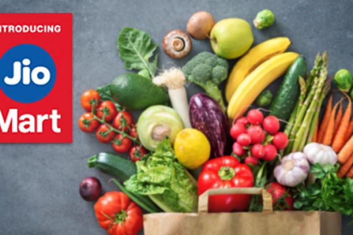 लकडानकै बीच रिलायन्सको जियो मार्टको सेवा भारतभर शुरु