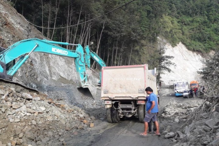 मध्य पहाडी लोकमार्ग निर्माणः १२ वर्षमा ४२ प्रतिशत भौतिक प्रगति