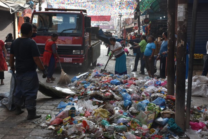 फोहोर व्यवस्थापनका लागि नयाँ मापदण्ड, अब कसले कति तिर्नुपर्छ मासिक (सूचीसहित)