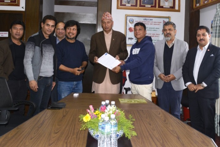 चलचित्र उद्योगलाई राहत दिन नेपाल चलचित्र संघको माग, सबै क्षेत्रको अध्ययन गरिरहेको अर्थमन्त्रीको भनाई