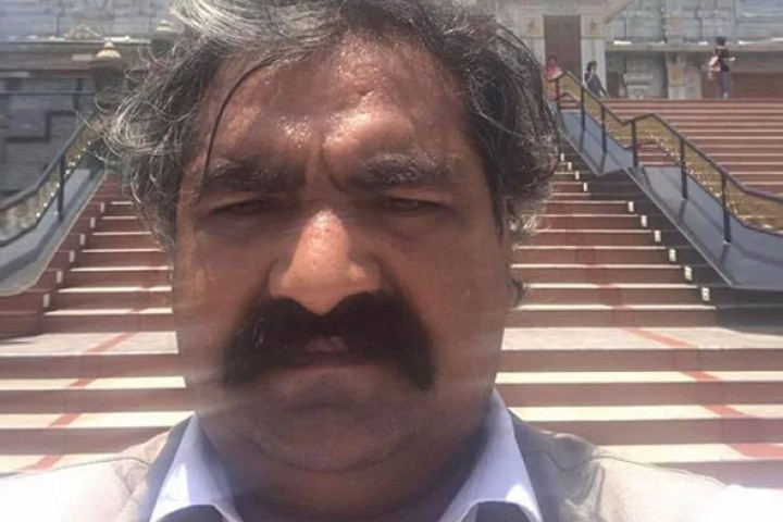 बसपार्कमा २९ तले भ्यूटावर बनाउने ठेक्का लिएका भेटवालद्वारा आत्मसर्मपण