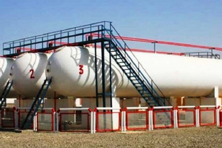 एकैपटक ५० ग्यास उद्योगको लाइसेन्स खारेजी (नामसहित)