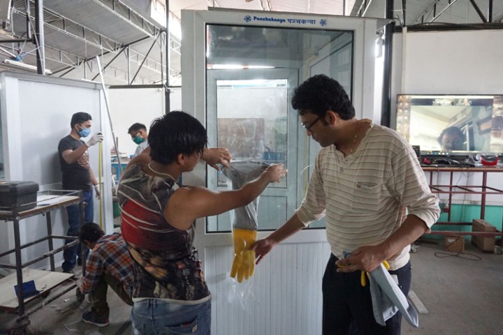 राष्ट्रिय आविष्कार केन्द्र : जहाँ धमाधम बन्दैछन् कोरोना विरुद्ध लड्ने हतियार