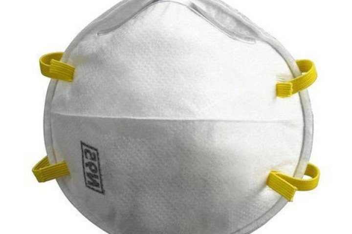 महँगोमा एन-९५ मास्क बेच्ने तीन पसललाई २ लाख जरिवाना