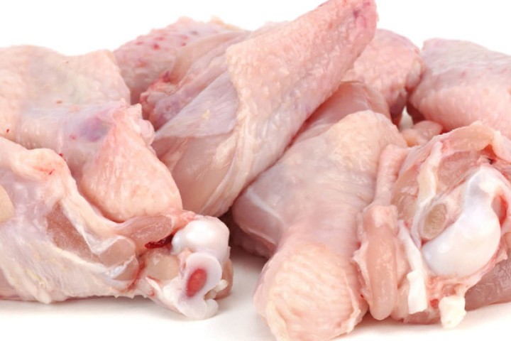 चार दिनमै फेरि बढ्यो कुखुराको मासुको मूल्य, किलोको कति पुग्यो ?