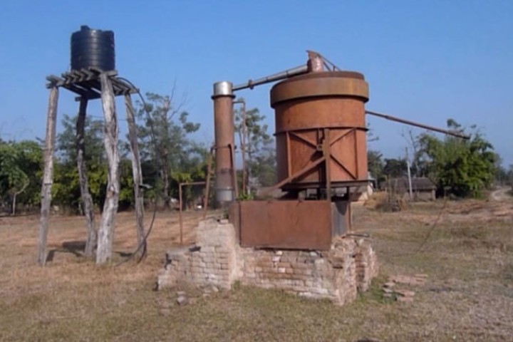 चितवनमा जडीबुटी प्रशोधन उद्योग स्थापना, वार्षिक २ हजार लिटर तेल उत्पादन गर्ने