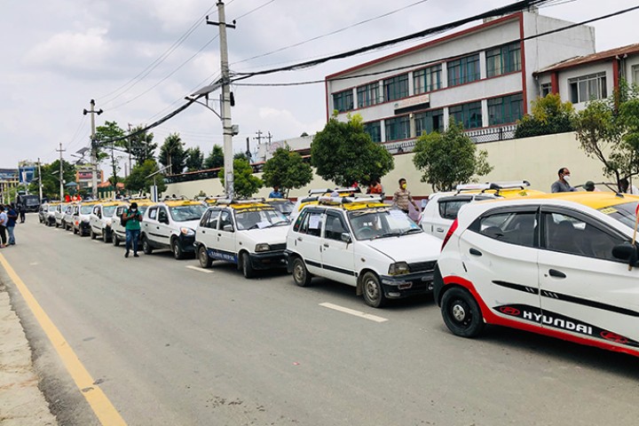 ट्याक्सी सञ्चालनको व्यवस्था मिलाउन यातायात मन्त्रालयलाई निर्देशन