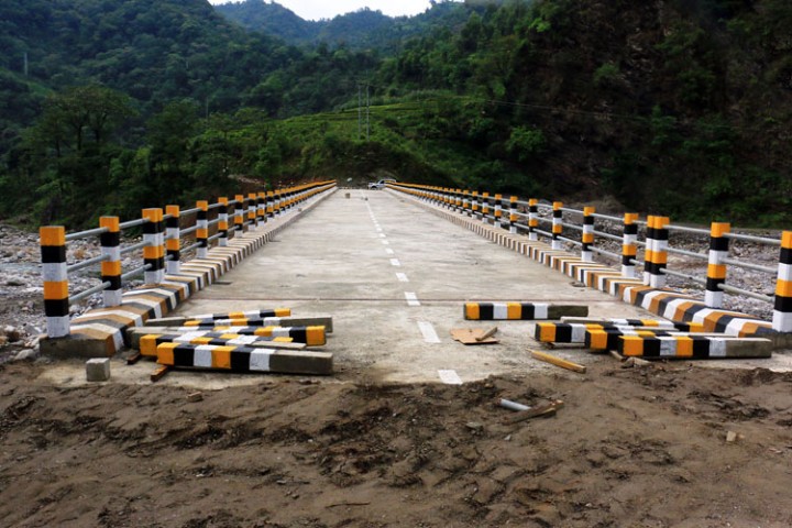 मादी नदीमाथि मोटरेबल पुल निर्माण सम्पन्न