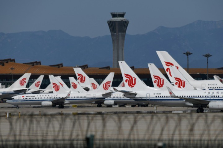 कोरोना बल्झिएपछि बेइजिङमा १२ सयभन्दा बढी उडान रद्द