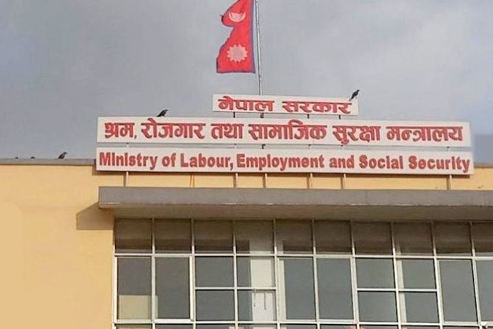 सरकारले सूचीकृत बेरोजगारलाई पुनःनिर्माणमा खटाउने