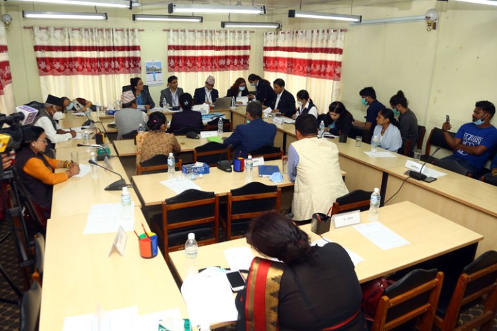 एसिड किन्नेको विस्तृत विवरण राख्न संसदीय समितिको निर्देशन