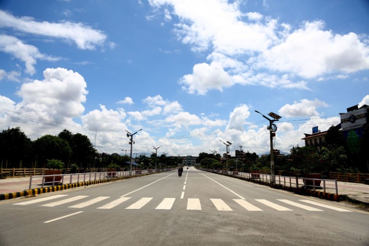 निषेधाज्ञामा बिहेका गाडी चलाउन पाइने, यी कार्यालयका कर्मचारीले अनुमति लिन नपर्ने