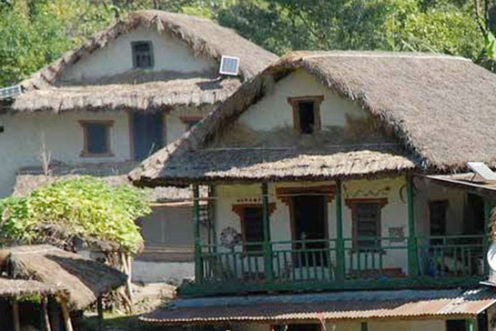 घरको छानो फेर्न १ अर्ब ३६ करोड !