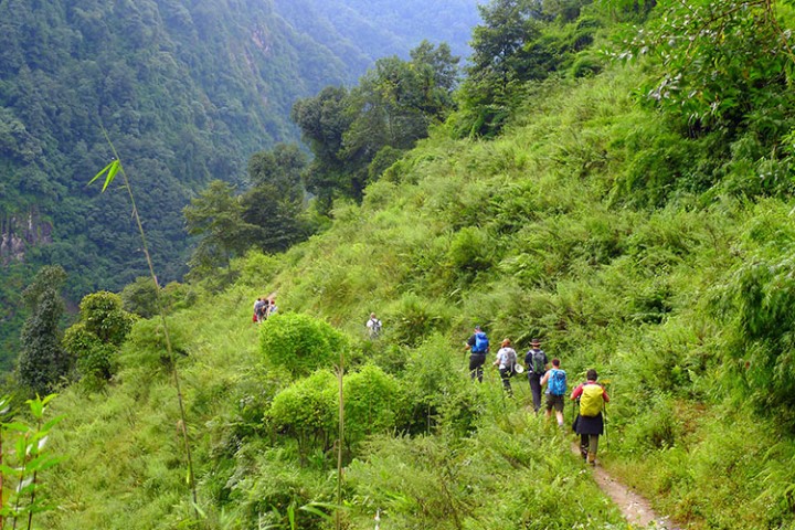 यी हुन् दशैंपछि काठमाडौं नजिकै हाइकिङ जाने ठाउँहरु