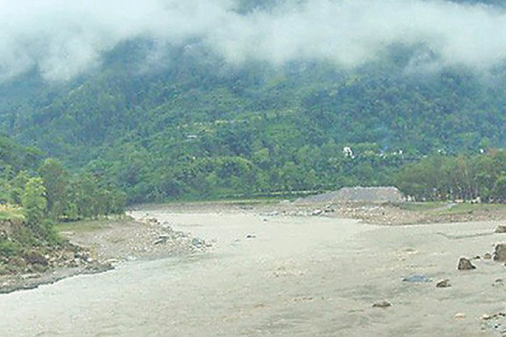 तनहुँ हाइड्रो प्रभावित क्षेत्रका स्थानीय आन्दोलित, आयोजनालाई बुझाए ३५ बुँदे मागपत्र