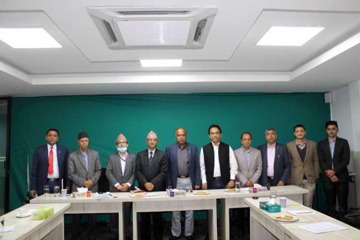 राजश्व परामर्श समितिका पदाधिकारीसँग ‘मेक इन नेपाल-स्वदेशी’ अभियान बारे छलफल