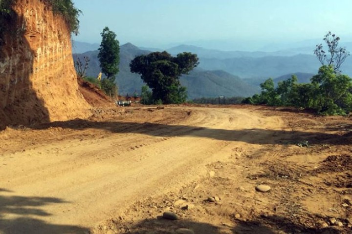 ट्र्याक खोलिएको ३१ वर्षपछि स्तरोन्नति गरिँदै दमौली-नारायणघाट जेड्ने वैकल्पिक सडक