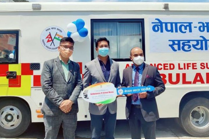 भारतीय राजदूतावासलाई अशोक लेलैण्डको एडभान्स लाइफ सपोर्ट एम्बुलेन्स हस्तान्तरण