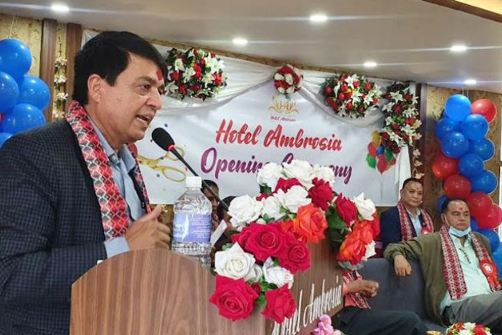 व्यवसायलाई पुनः लयमा ल्याउन खोप अनिवार्य छ, राज्यले प्राथमिकतामा राख्नुपर्छ : वरिष्ठ उपाध्यक्ष ढकाल