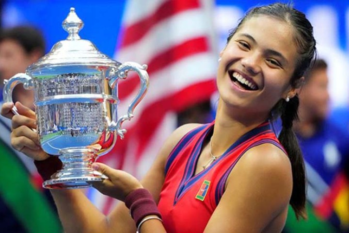१८ वर्षीया एम्मा राडुकानुले जितिन् यूएस ओपनको उपाधि, कति पाइन पुरस्कार रकम ?