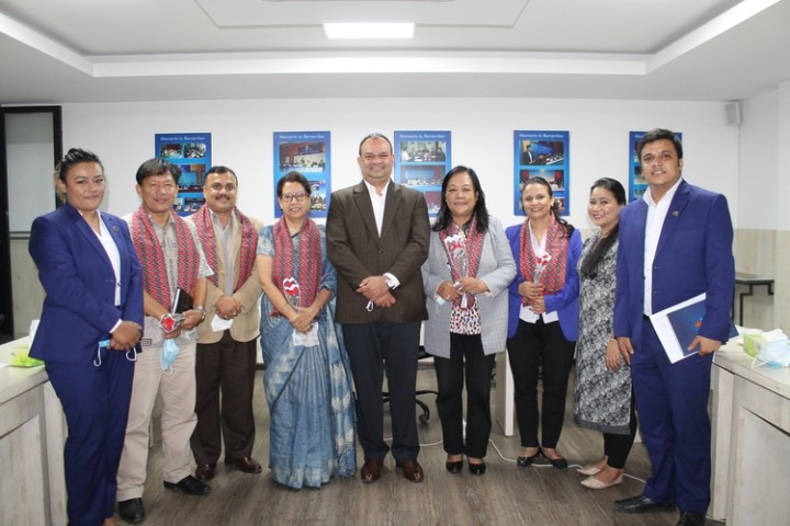 पूरा भ्याक्सिन लाएका र पिसिआर नेगेटिभ भएका पर्यटकलाई क्वारेन्टाइन बस्नुपर्ने व्यवस्था नगर्न परिसंघको जोड