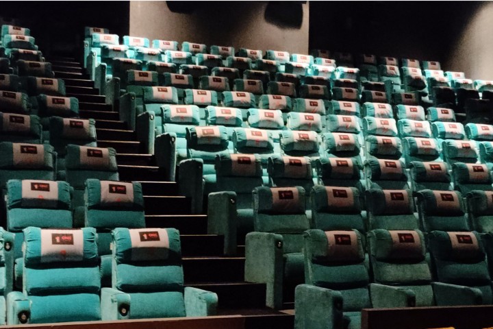 हल खुले, तर चलाउने फिल्म छैनन्, निर्माता भन्छन्- देशभरका हल नखुली नयाँ फिल्म रिलिज हुँदैन