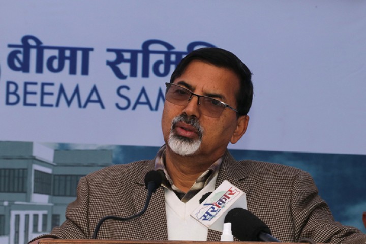 मन्त्रीले सेयर बजार घटाउन/बढाउन भूमिका खेल्न सक्दैन : अर्थमन्त्री शर्मा