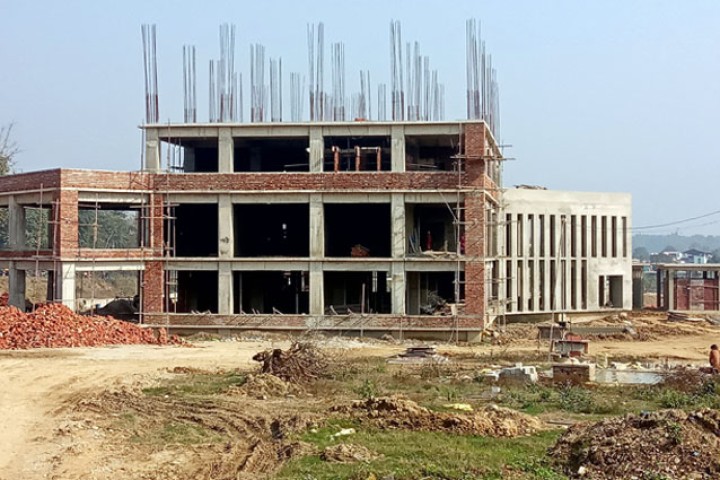 कोहलपुरमा नमूना बसपार्क निर्माण अन्तिम चरणमा