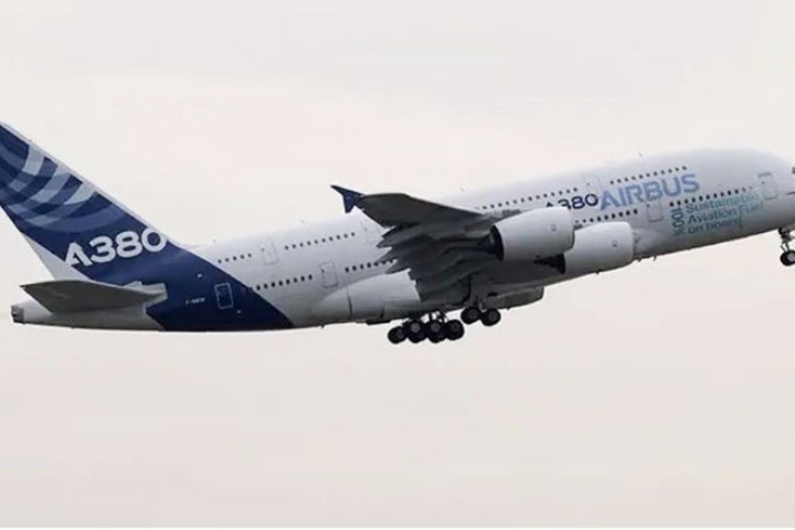 हवाई इन्धनमा नयाँ विकल्प, खानेतेल हालेर ३ घण्टा उड्यो एयरबसको जहाज