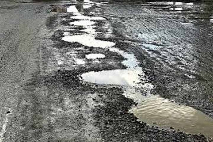 ७ वर्षमा पनि बनेन ढोलाहिटी-लेले सडक, यात्रुलाई सधैं सास्ती