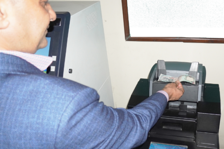 सानिमा बैंकले संञ्चालनमा ल्यायो क्यास डिपोजिट मेसिन