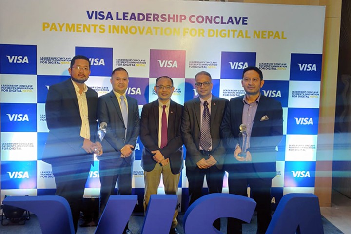 नबिल बैंकले पायो एकैपटक दुई अवार्ड