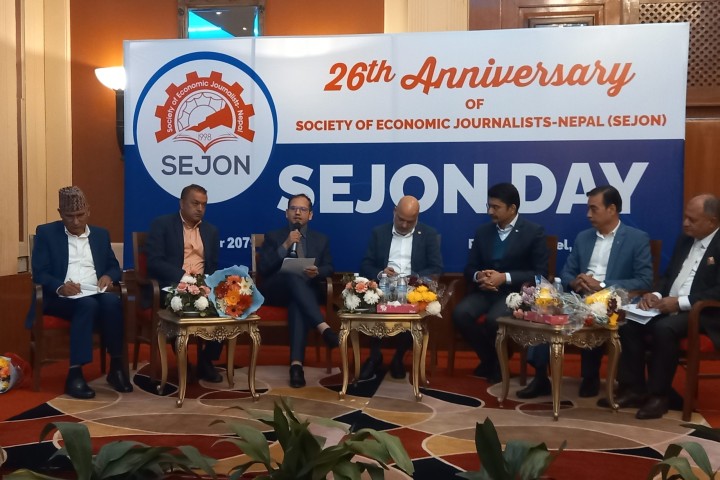 अर्थतन्त्रको समस्या समाधान गर्न सरकारमा 'सेन्स अफ अर्जेन्सी' हुनुपर्छ :  गगन थापा