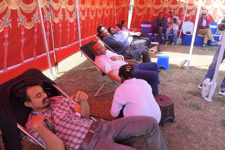 सानिमा बैंकले मनायो रक्तदान गरेर १८ औं वार्षिकउत्सव