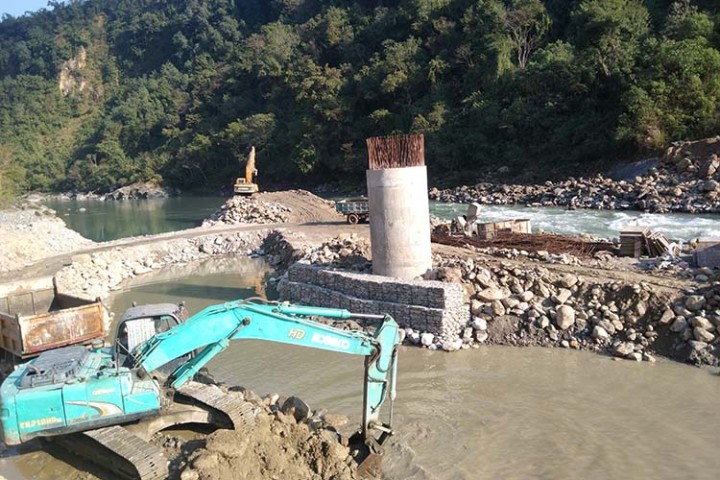 ठेक्का लागेको ६ वर्षपछि गति लिँदै कालीगण्डकी पुल निर्माण