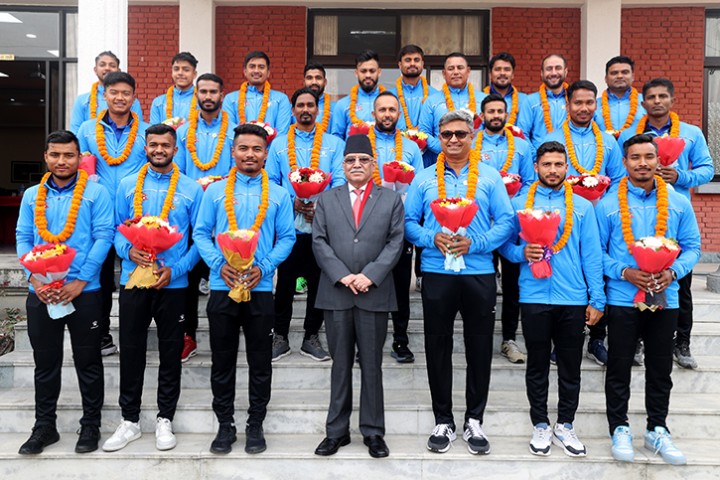 नेपाली क्रिकेट टिमका खेलाडीलाई जनही ३ लाख दिने प्रधानमन्त्रीको घोषणा