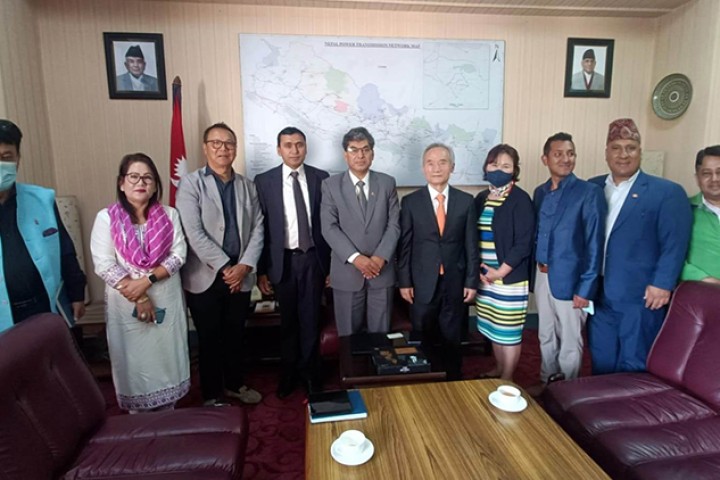 'लगानीमैत्री वातावरण बने कोरियाबाट प्रविधि र लगानी ल्याउन सकिन्छ'