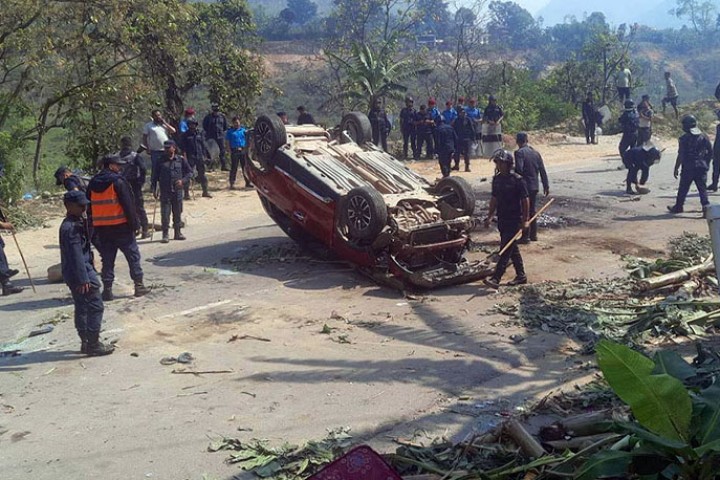 स्थानीयद्धारा गल्छी-त्रिशूली सडक बन्द