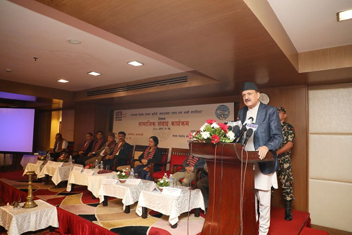 ब्याजदरमा बैंकहरूको मिलेमतो छ, एउटै व्यक्ति व्यवसायी र बैंकर हुँदा समस्या भयो : अर्थमन्त्री