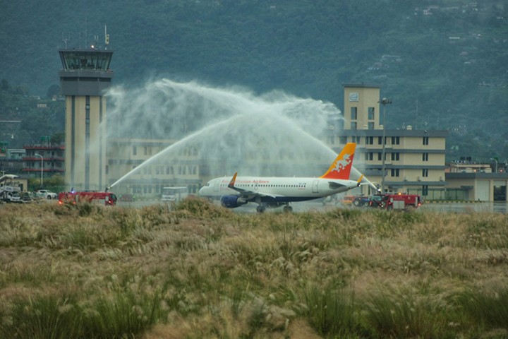 पोखरा विमानस्थलमा भयो दोस्रो अन्तर्राष्ट्रिय उडान