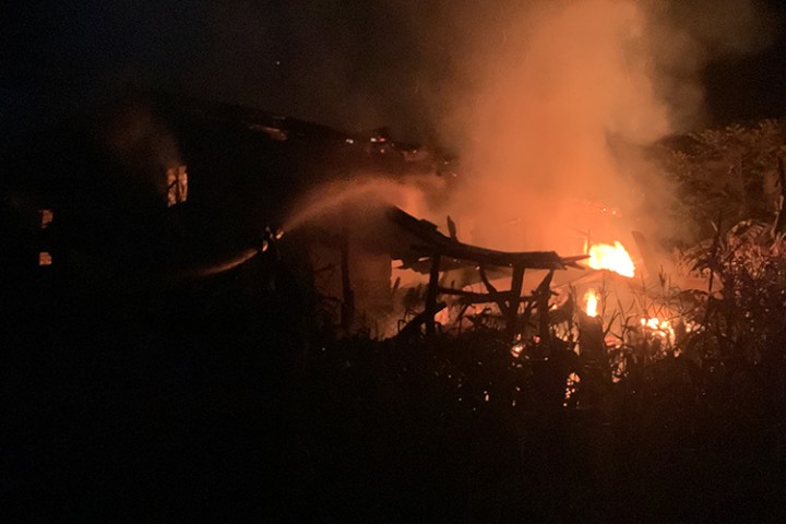 मोरङको कोशी चिउरा मिलमा आगलागी, डेढ करोडको क्षति