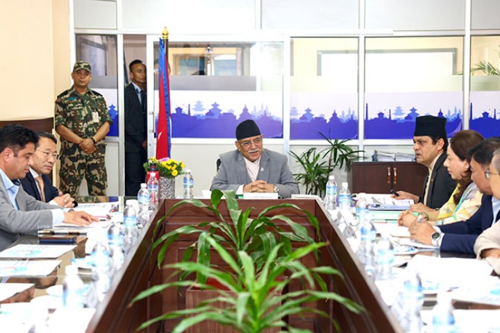 लगानी भित्र्याउन कानुन संशोधनलाई प्राथमिकता दिएका छौँ : प्रधानमन्त्री