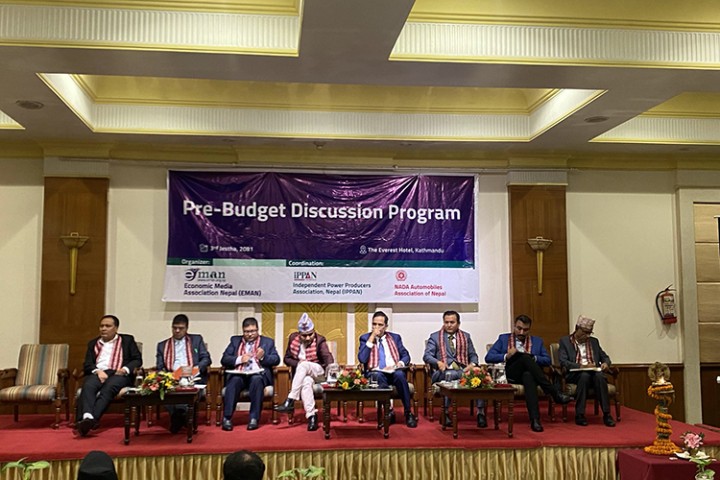 अटो व्यवसायी पेशाबाट पलायन हुने अवस्था आयो : अध्यक्ष चौधरी