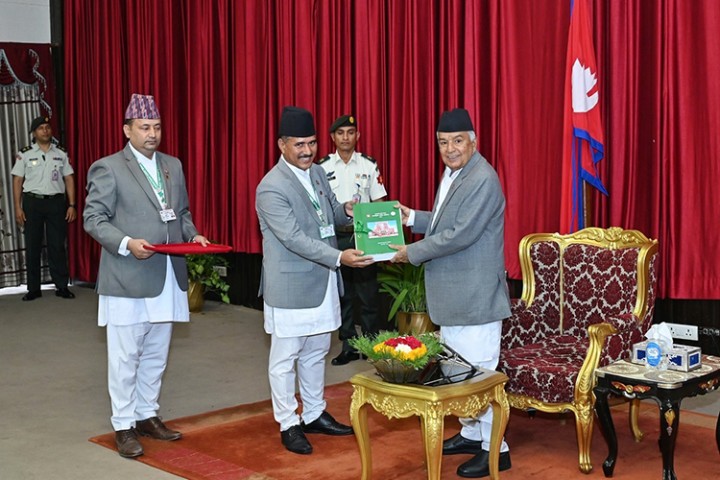 झण्डै १२ खर्ब पुग्यो बेरुजु, कारबाही गरी टुंगो लगाउनुपर्ने ५ खर्ब बढी