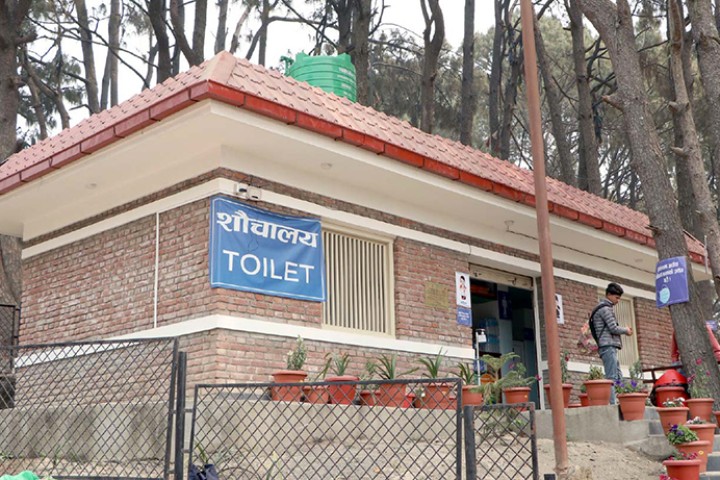 अब काठमाडौंका सार्वजनिक शौचालय निःशुल्क, पैसा लिए कारबाही हुने