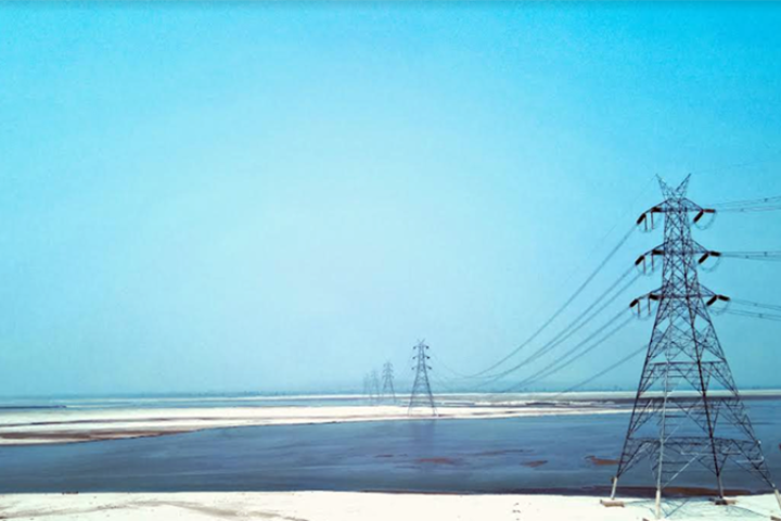 नारायणी नदीपारिको सुस्तामा पुग्यो राष्ट्रिय प्रसारण लाइनको बिजुली